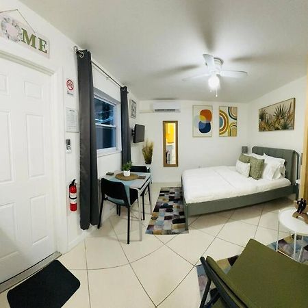 Studio With Terrace Near Hard Rock-Patio Голливуд Экстерьер фото